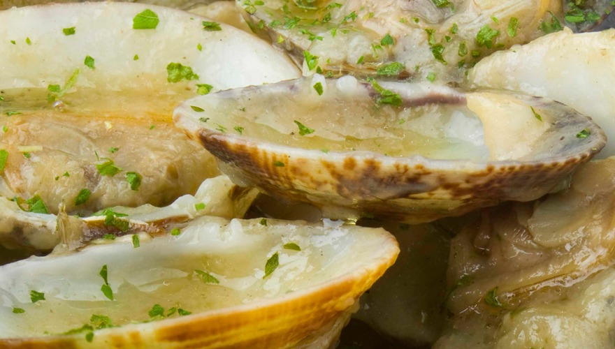 Clams in sherry sauce